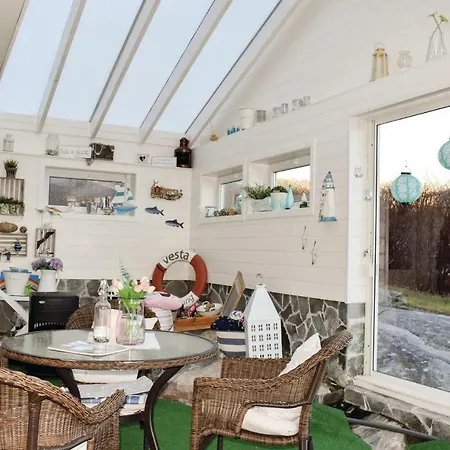 Four Bedroom Holiday In Husnes Tatil Evi Rosendal