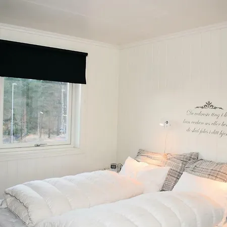 Four Bedroom Holiday In Husnes Feriehus